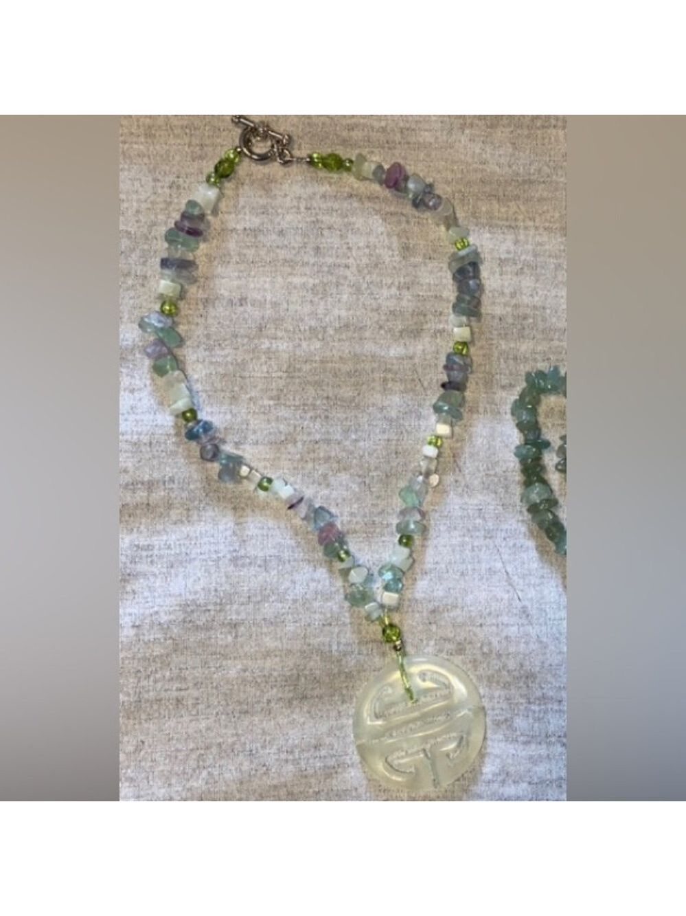 Semiprecious Stone Necklace. Light green combo.